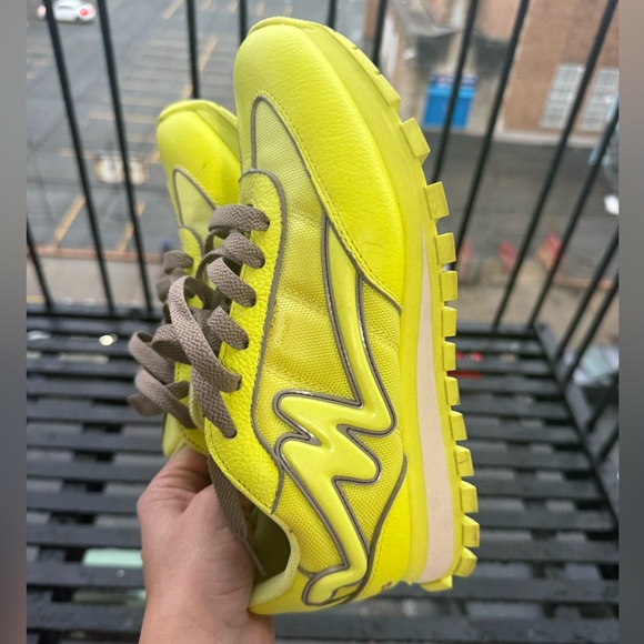 Marc Jacobs Women's Neon Yellow Sneakers - Picture 4 of 11